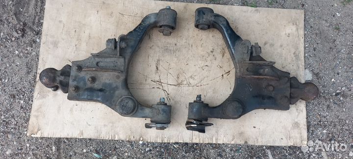 Рычаг передний нижний левый/правы Kia Sorento 1 BL