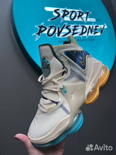 Кроссовки Nike Lebron 19