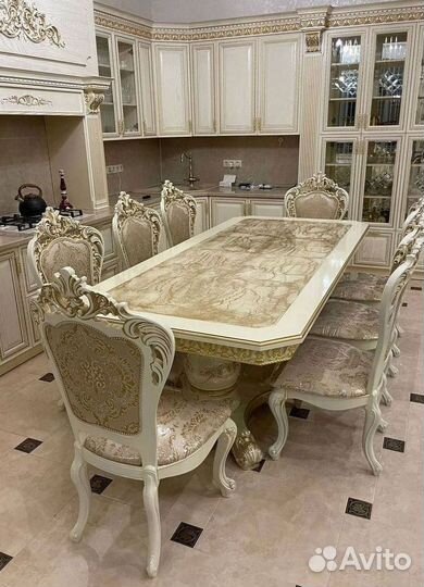 Комплект стол и стулья