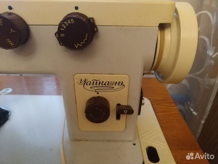 Швейная машина Чайка 143