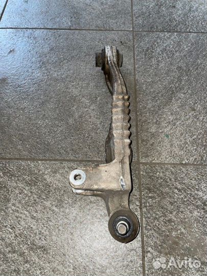 Рычаг передний правый Jaguar F-Pace X761 AJ126