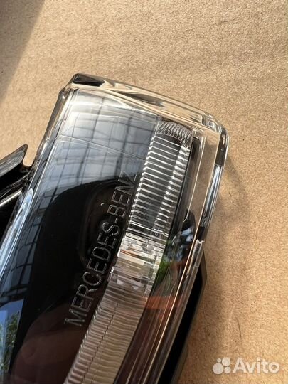 Поворотник зеркал на мерседес w213