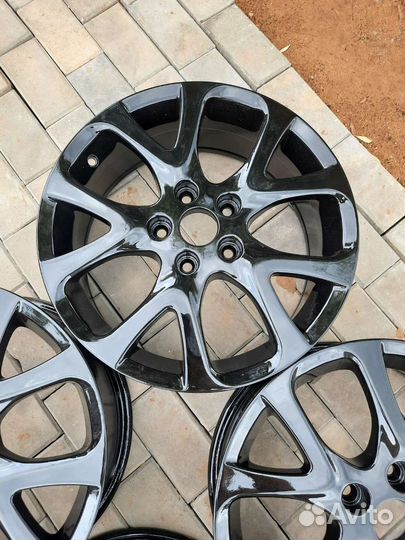 Литые диски на Мазда 3 и Мазду CX5