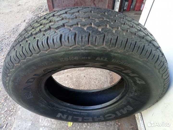 Michelin X Radial XCH4 235/75 R15 105S