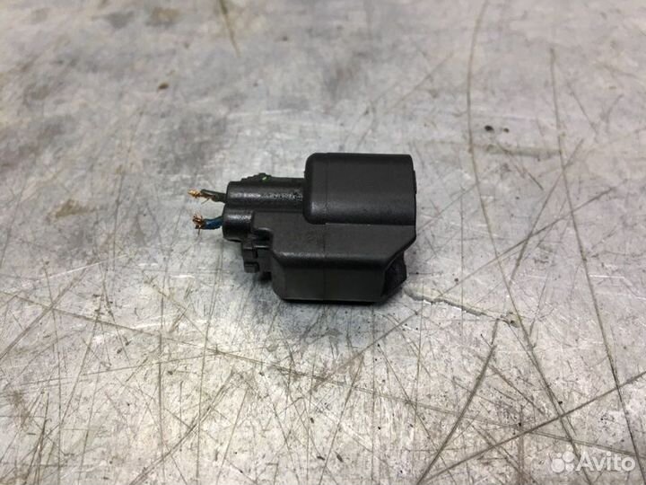 Датчик включения заднего хода Ford Focus Iii