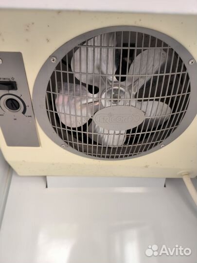 Холодильник витрина бу для напитков