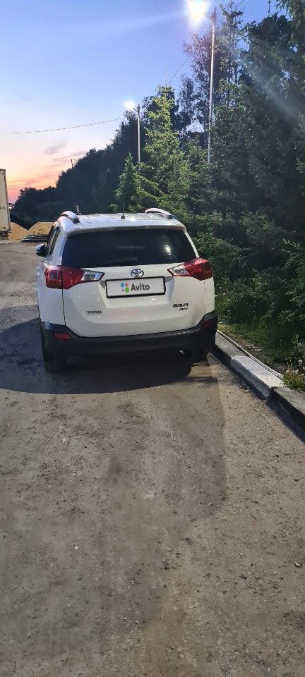Toyota RAV4: фото владельца