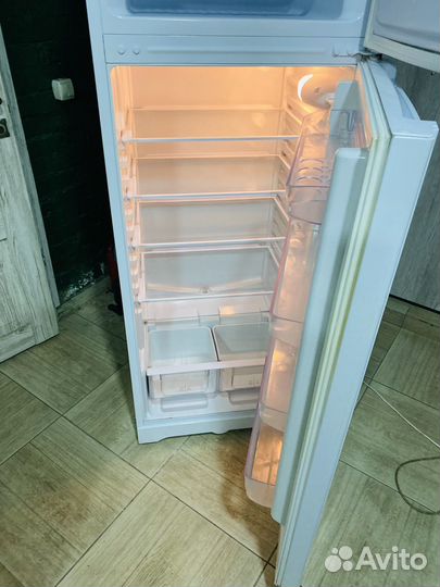 Холодильник 170см+доставка