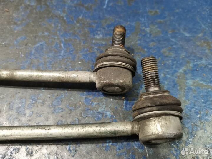 Стойки стабилизатора передние Volkswagen Golf 7