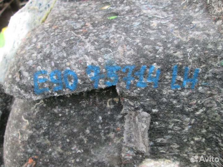 Обшивка багажника левая Bmw 3-Series E90 N52B25A