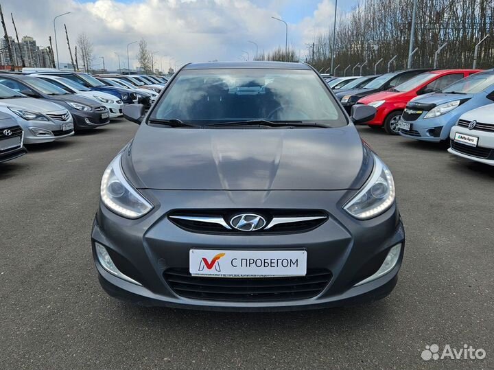 Hyundai Solaris 1.4 AT, 2014, 176 181 км