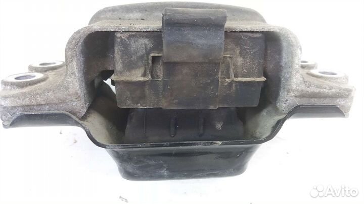 Опора МКПП левая Skoda Octavia A5