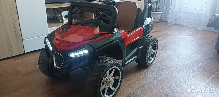 Детский электромобиль