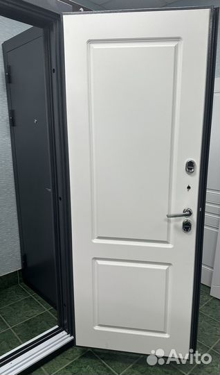 Дверь с терморазрывом в дом