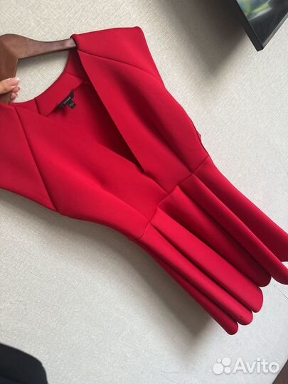 Платье guess s