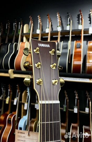 Yamaha LL6 ARE полномассивная гитара (Новая)