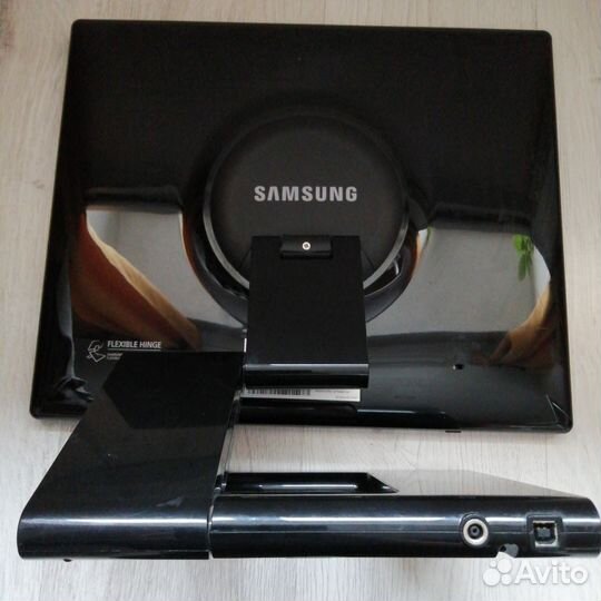 Монитор Samsung syncmaster 971p