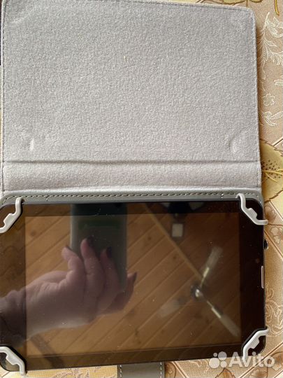 Digma Optima 7 x700 4g