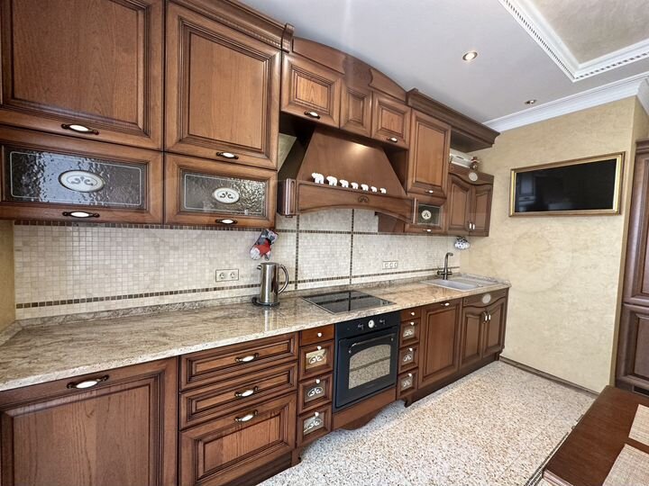 2-к. квартира, 113 м², 5/19 эт.