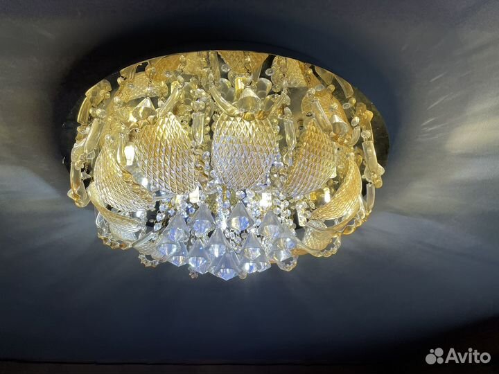 Люстра со светодиодами (пульт управления)