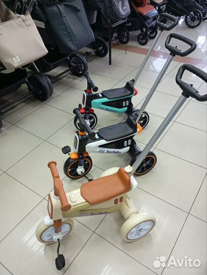 Велосипед трёхколёсный с ручкой Farfello 209