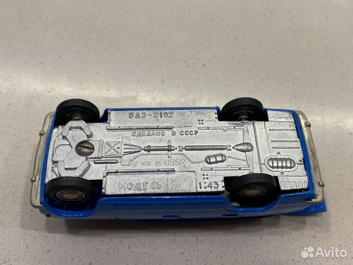Модель автомобиля ваз 2102 СССР 1:43