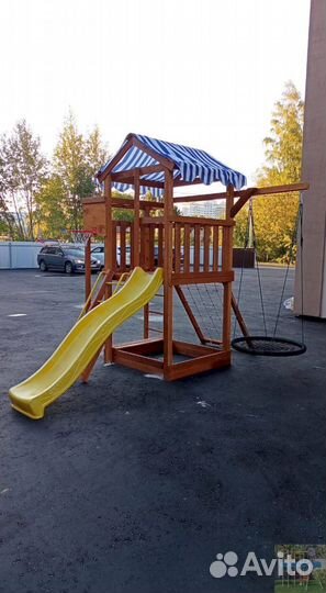 Детская площадка для лета и зимы