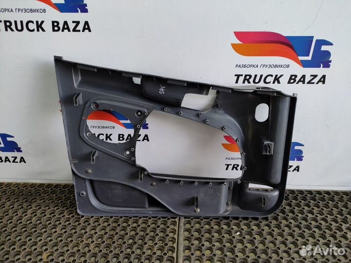 Обшивка двери правой