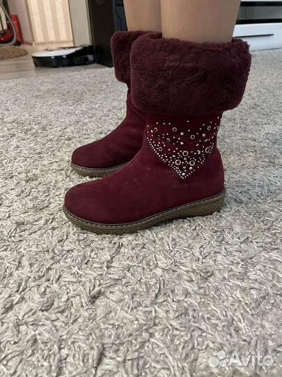 Продам зимние сапоги для девочки