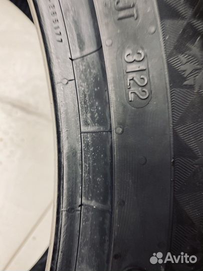 Continental ContiVikingContact 7 275/40 R22 и 315/35 R22