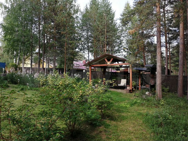 Дом 600 м² на участке 40 сот.