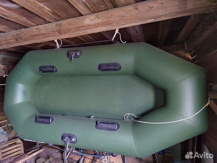 Лодка надувная резиновая весельная