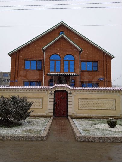 Дом 513,1 м² на участке 10 сот.