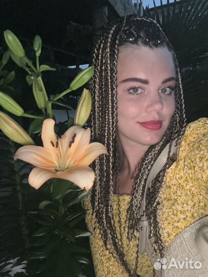 Официант бармен,горничная