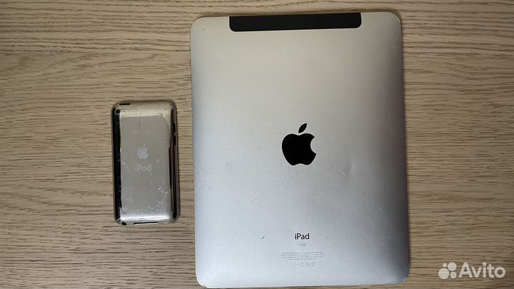 Планшет Apple iPad 1 и iPod touch 1