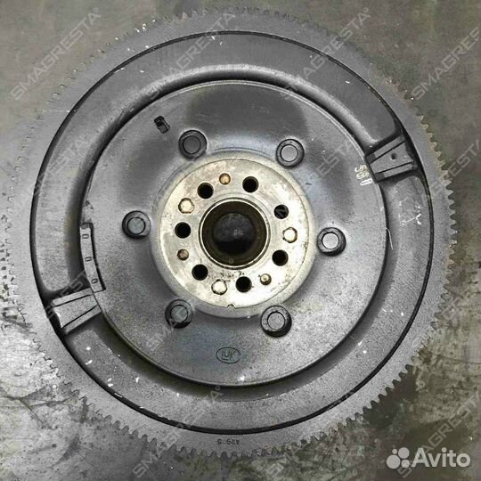 Двухмассовый маховик 415 0261 10