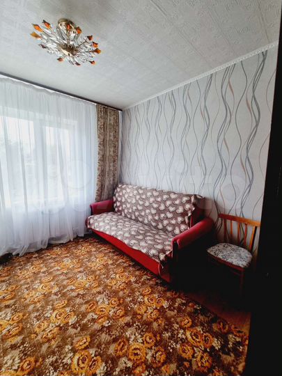 Комната 10,2 м² в 3-к., 1/9 эт.