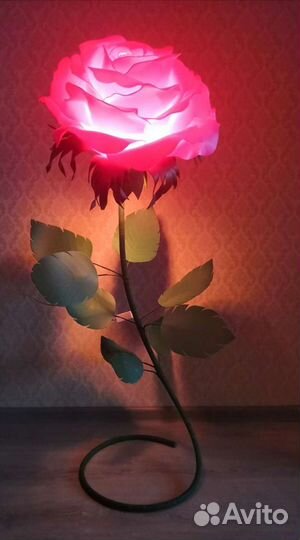 Торшер-роза