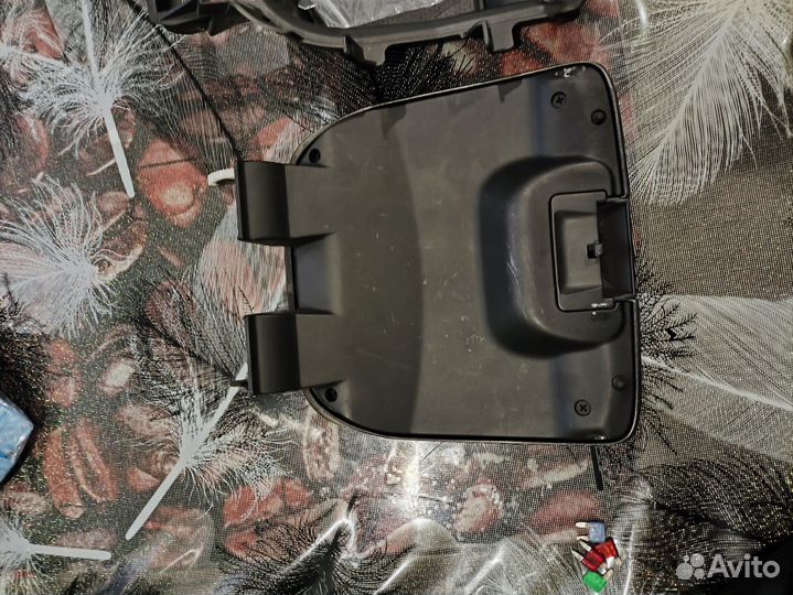 Верхний бардачок Nissan Almera N16