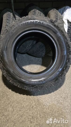 Continental ContiCrossContact AT 235/70 R16
