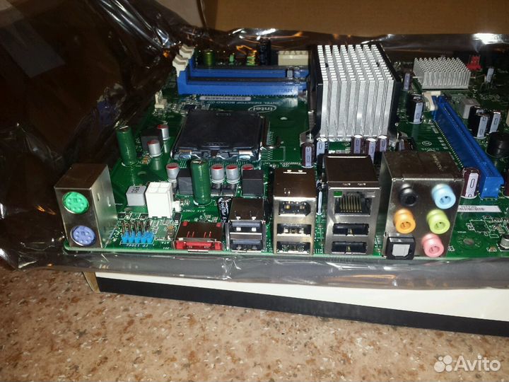 4-in-1: Новая Intel DP43BF + e8500 Box + 4Gb ddr3