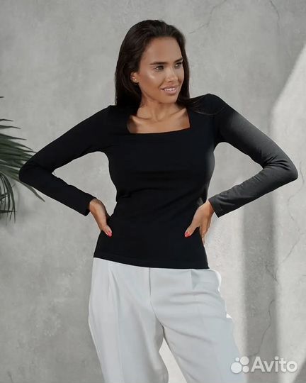 Лонгслив женский с квадратным вырезом