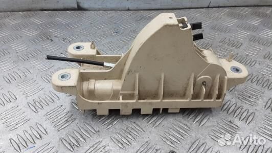 Ручка внутренняя задняя левая lexus RX 3 (1NN34FI0