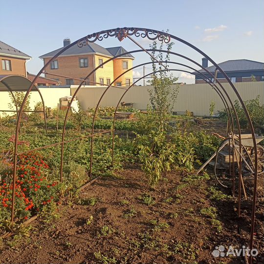 Арка садовая металлическая