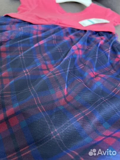 Платье на девочку новое