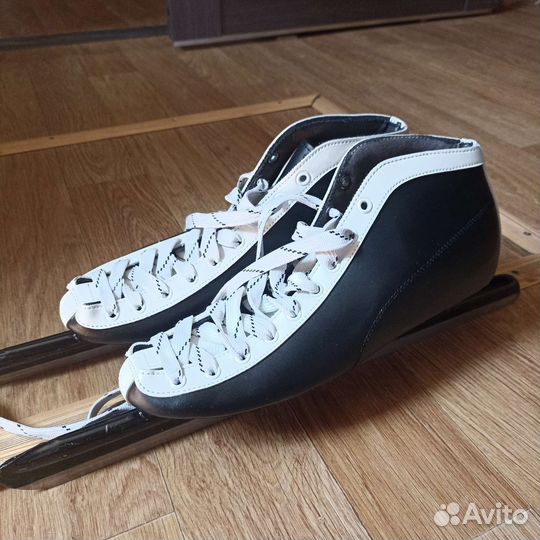 Беговые коньки (коньки для конькобежного спорта)