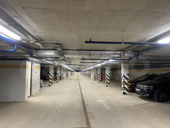 Машиноместо, 13 м²