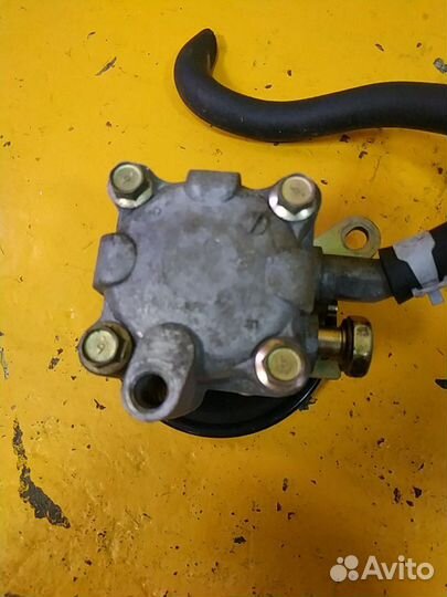 Насос Гура Ниссан Альмера QG15 1.5