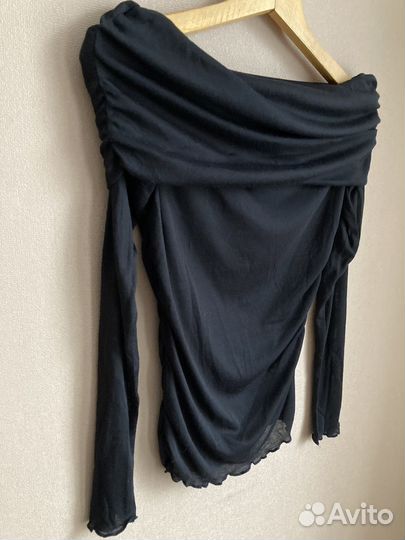 Лонгслив с открытыми плечами