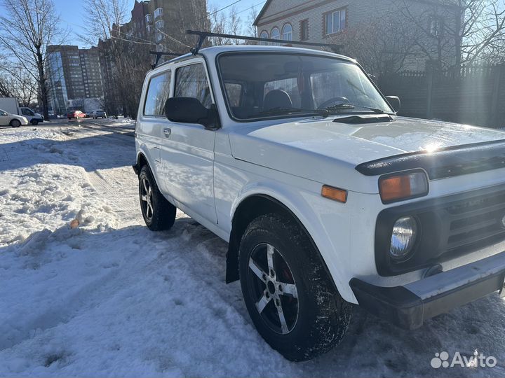 LADA 4x4 (Нива) 1.7 МТ, 2011, 136 000 км